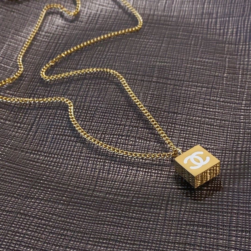 Ch**el necklaces